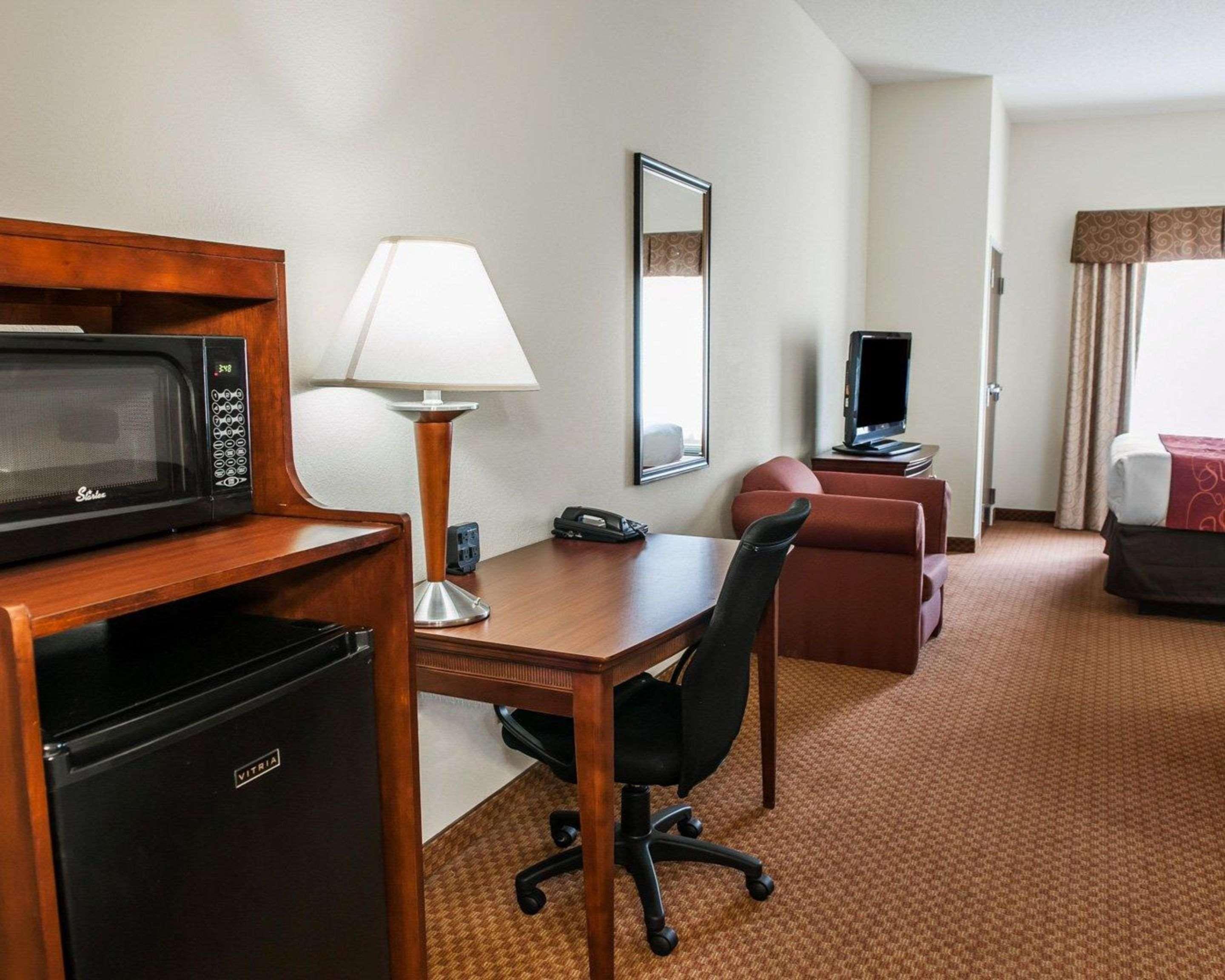 Comfort Suites Near Indianapolis Airport Ngoại thất bức ảnh