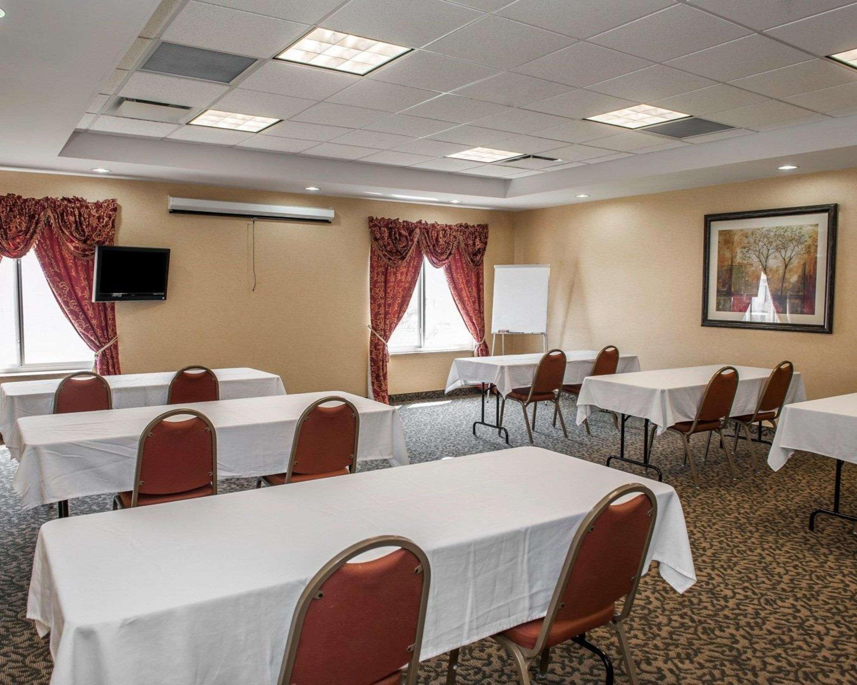 Comfort Suites Near Indianapolis Airport Ngoại thất bức ảnh
