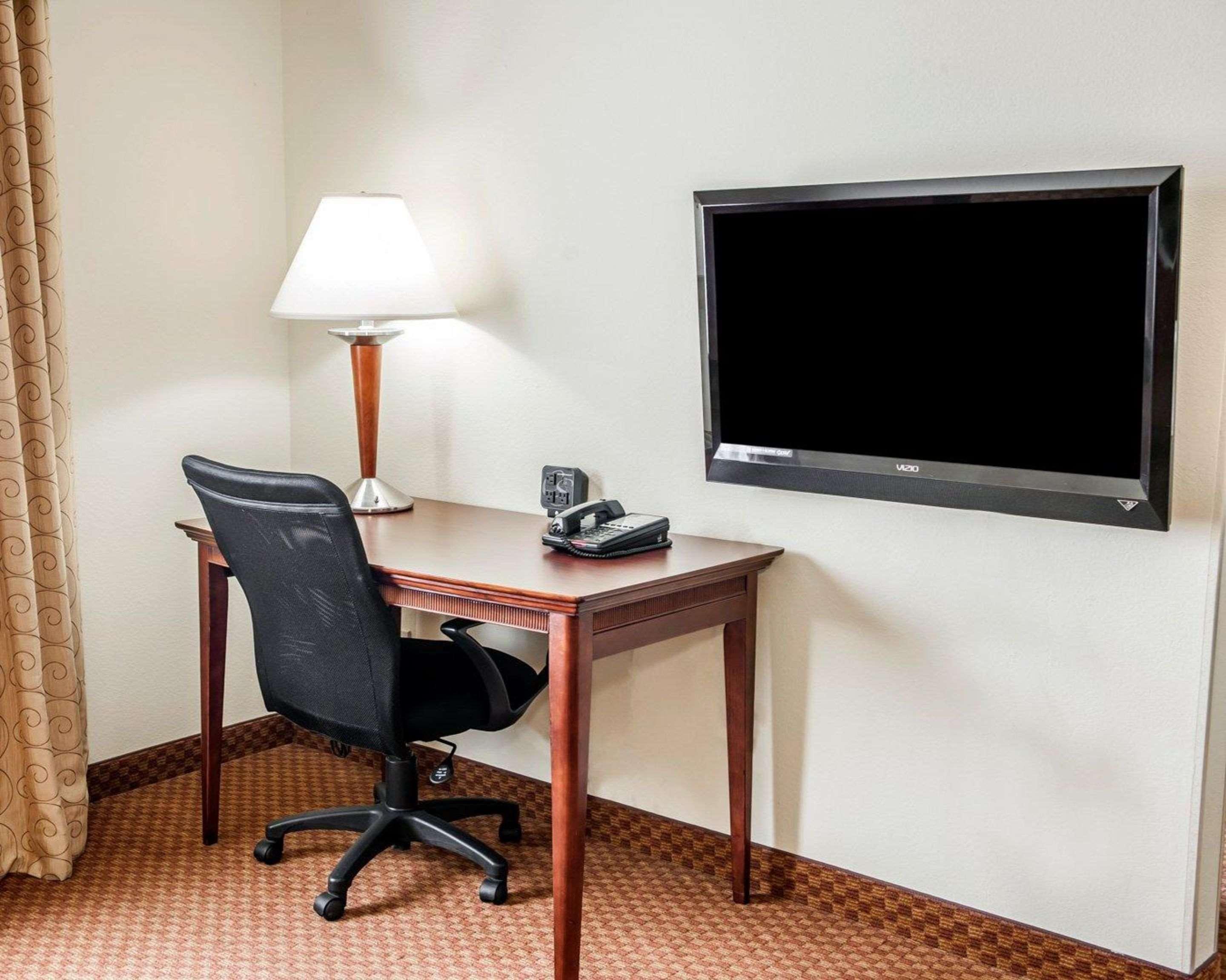 Comfort Suites Near Indianapolis Airport Ngoại thất bức ảnh