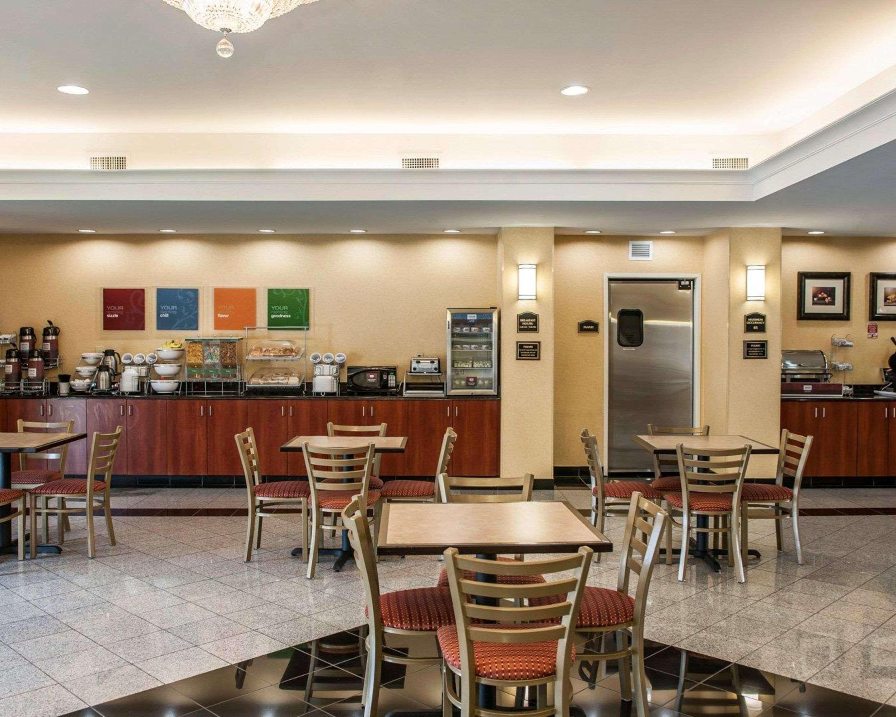 Comfort Suites Near Indianapolis Airport Ngoại thất bức ảnh