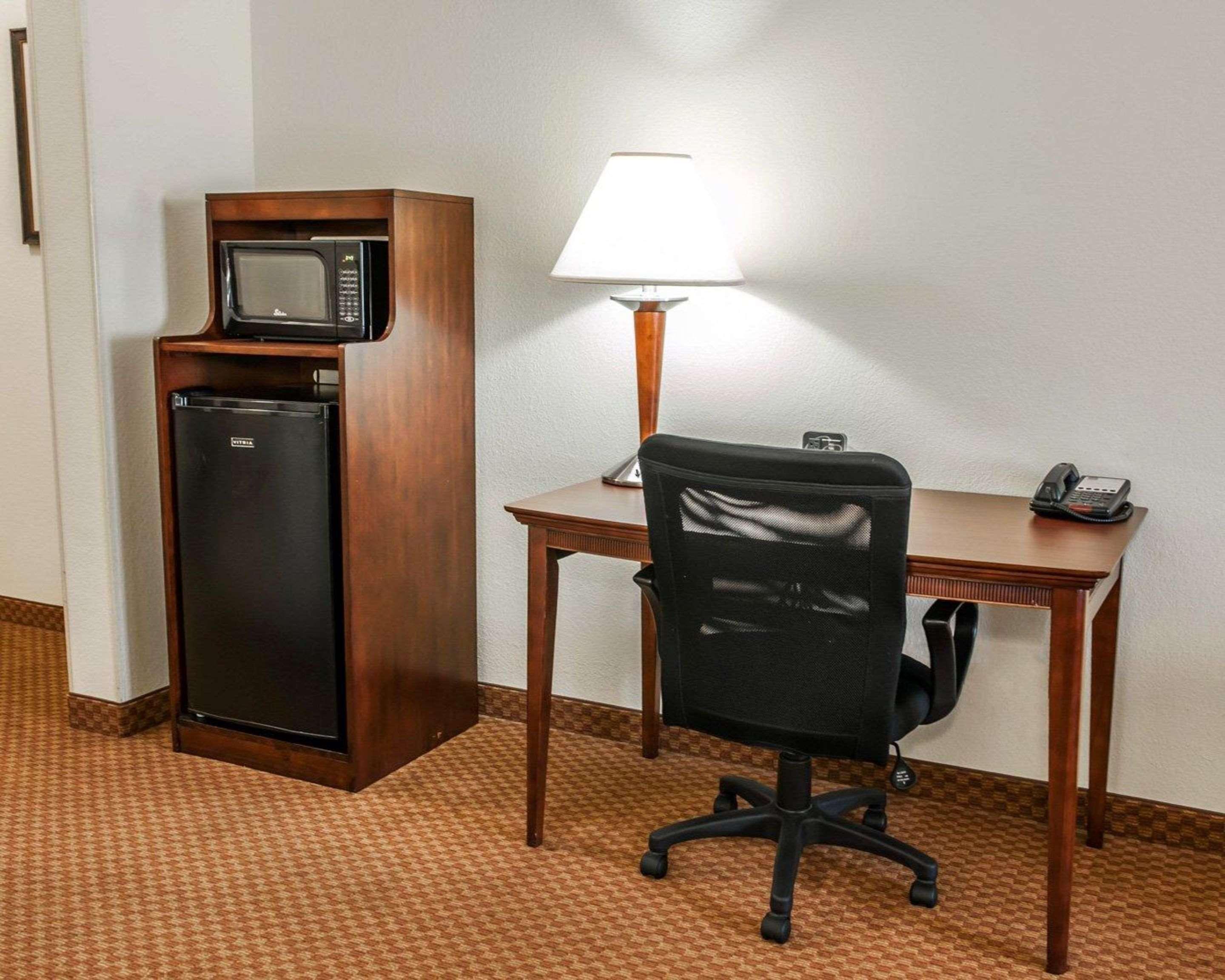 Comfort Suites Near Indianapolis Airport Ngoại thất bức ảnh
