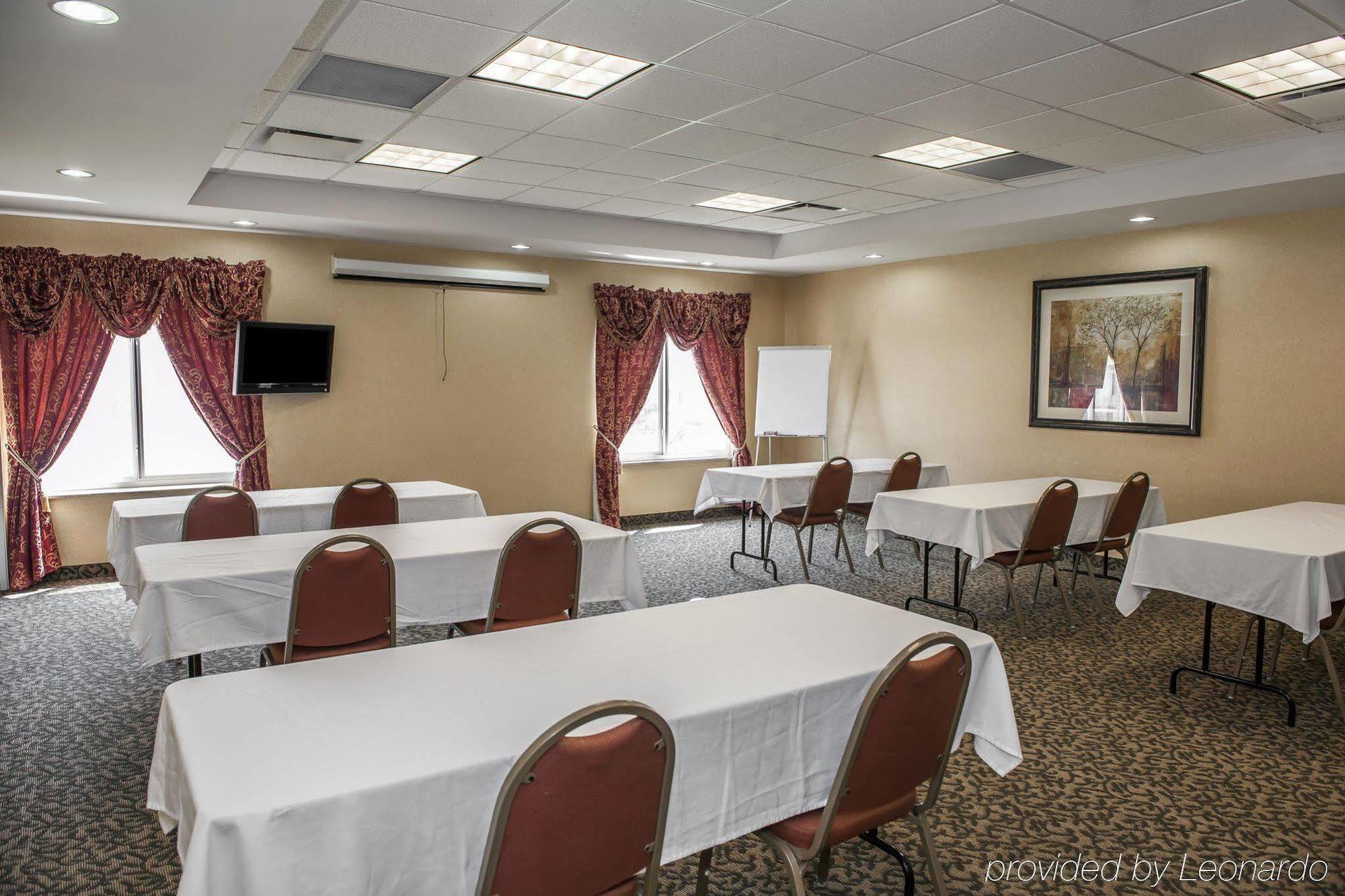 Comfort Suites Near Indianapolis Airport Ngoại thất bức ảnh