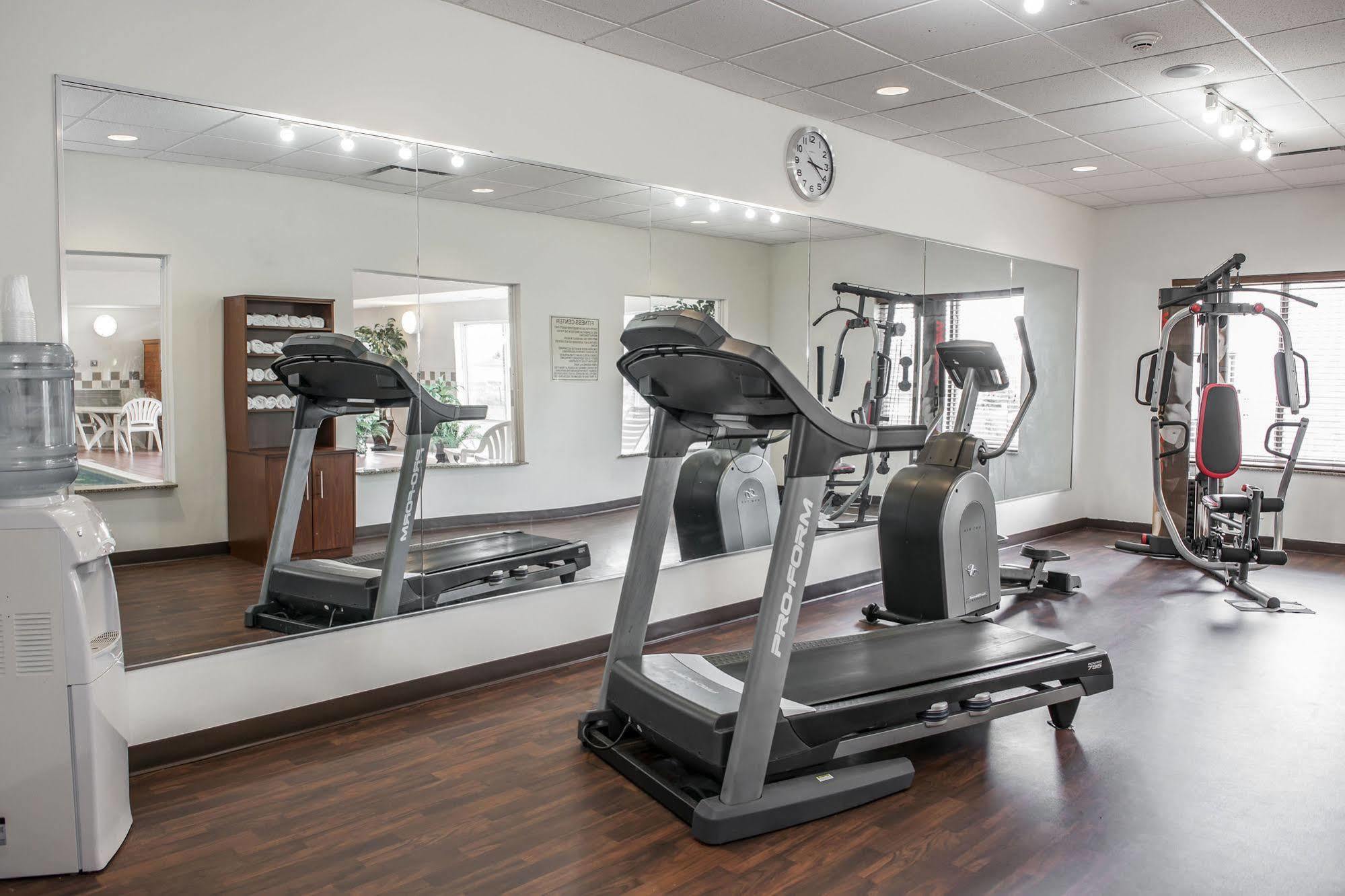 Comfort Suites Near Indianapolis Airport Ngoại thất bức ảnh